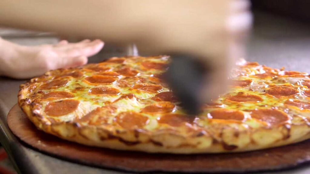 pizza cut